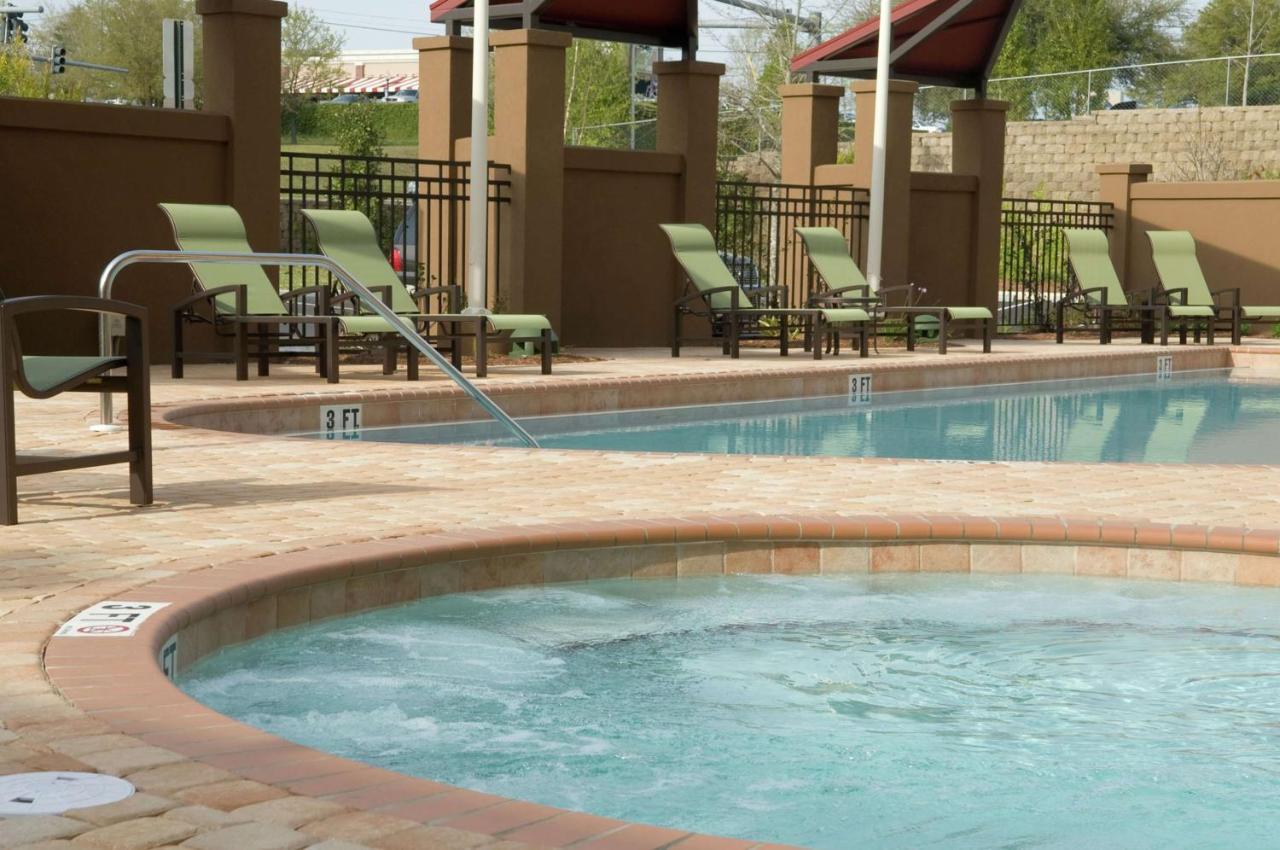 Hilton Garden Inn Pensacola Airport/Medical Center Екстериор снимка