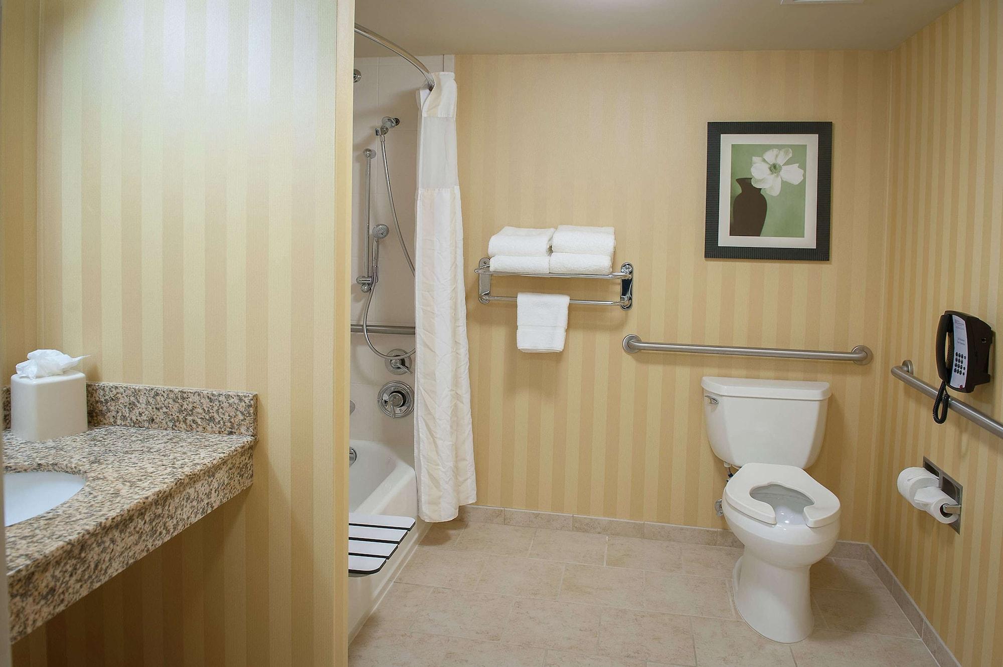 Hilton Garden Inn Pensacola Airport/Medical Center Екстериор снимка